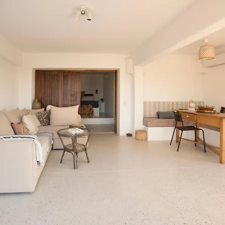 Santa Maria Sea Front Apartment *